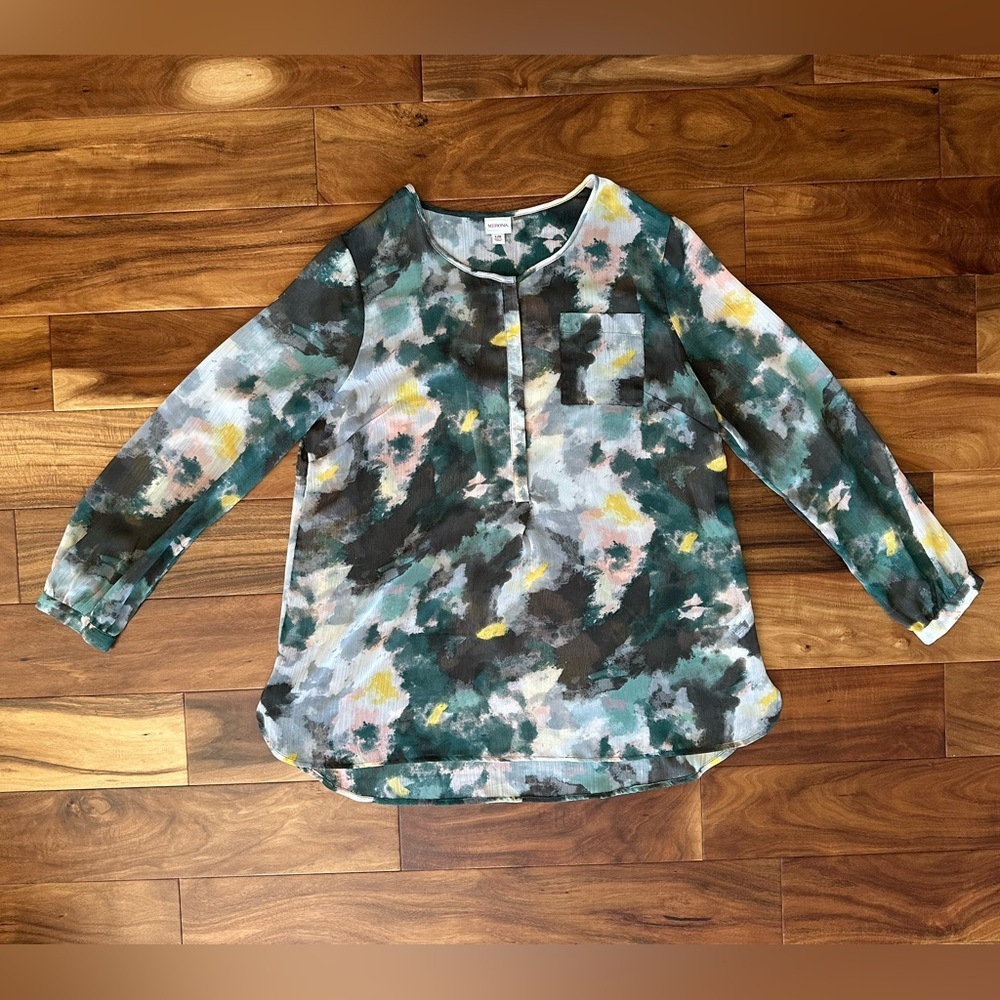 Merona Watercolor Patterned Sheer Henley Shirt size Large